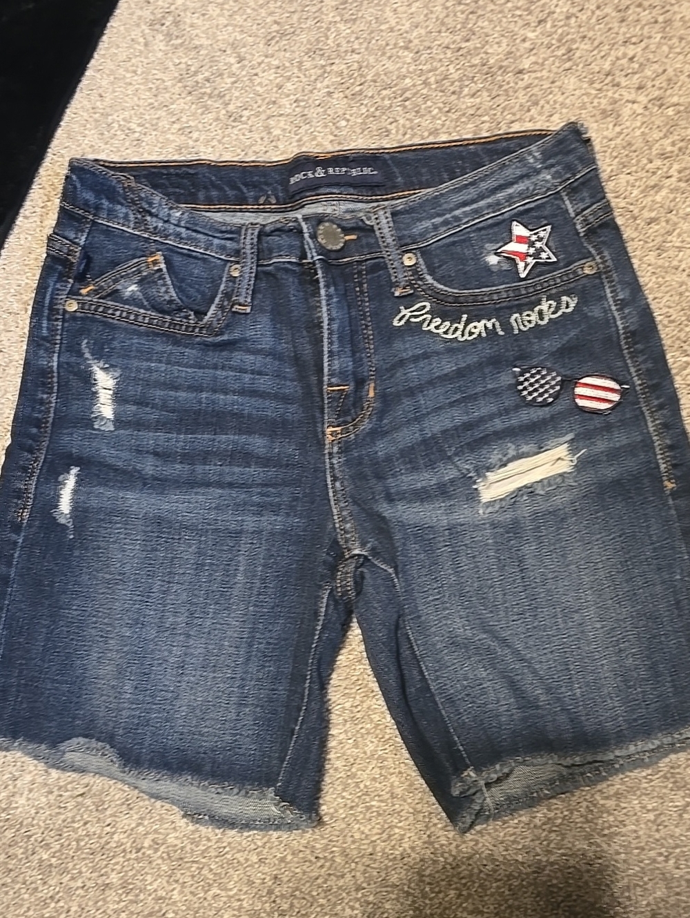 Rock & Republic Women's Blue Distressed Denim Shorts - Freedom Notes Size 4